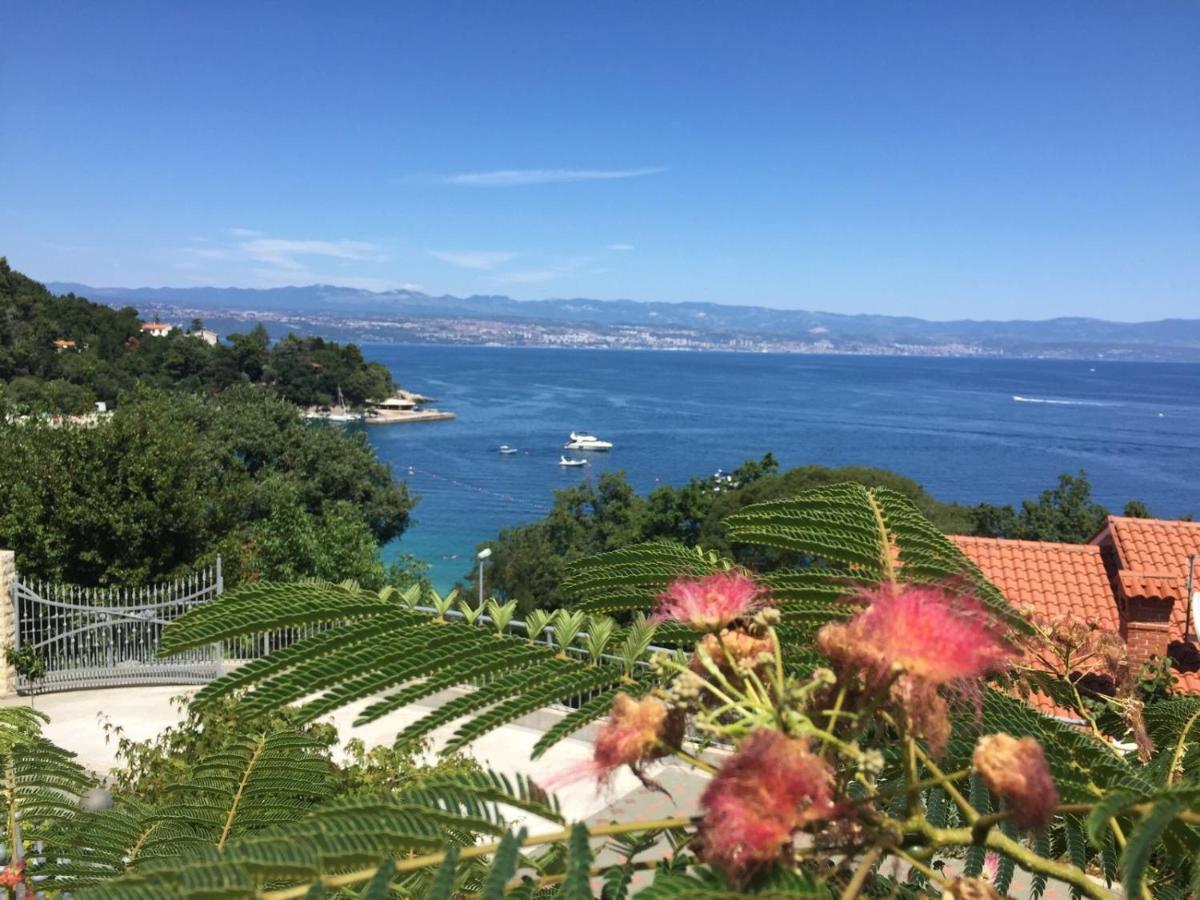 Villa Sabine Apartment Losinj Medveja Esterno foto